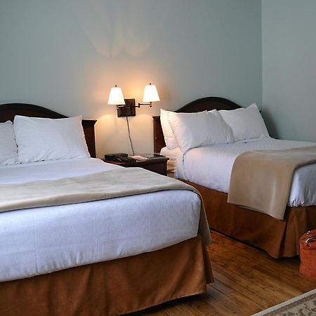 Anchor Inn Hotel And Suites Twillingate Exterior photo